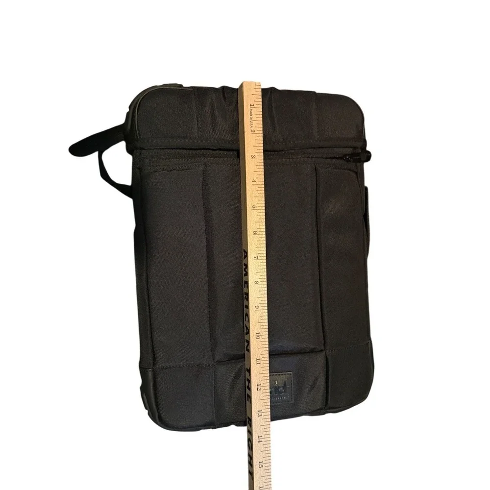 Incase Compass Backpack Targus Grid 12